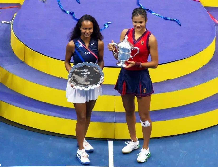 在下半场的 在下半场的